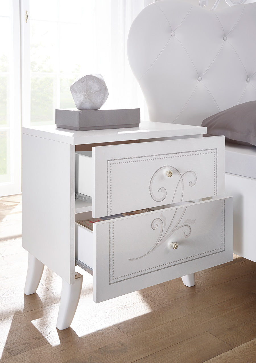 Alfiero - Comodino da camera 2 cassetti in legno bianco decorato cm 51x39x56h - immagine 2