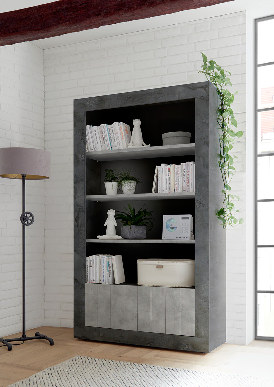 Garda - Libreria moderna colore cemento e ossido con ripiani e 2 ante cm 110x42x190h