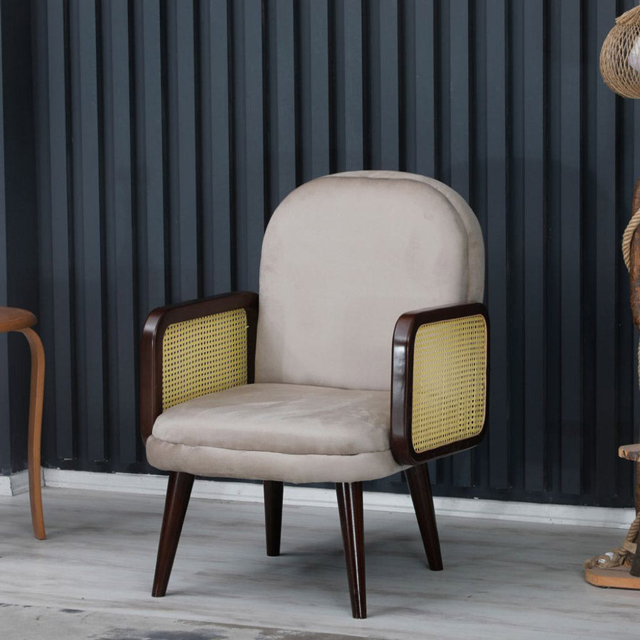 Poltrona moderna in legno e rattan con seduta e schienale in tessuto cm 77x80x93h