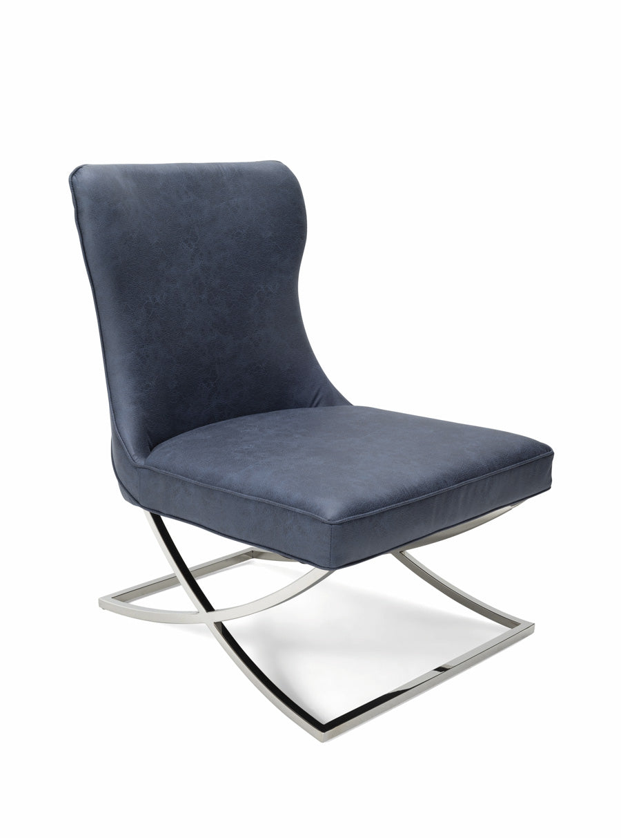 Poltroncina design base in acciaio seduta rivestita in ecopelle cm 63x72x84h - vari colori