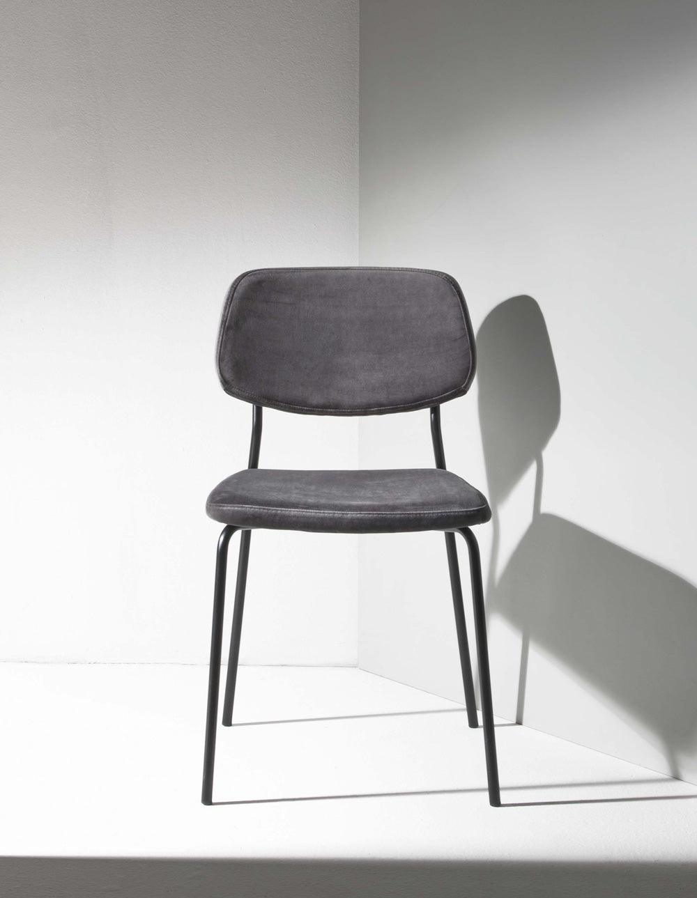 Ginger - Set da 2 Sedia living moderna in metallo e velluto cm 46x50x82h - vari colori - immagine 2