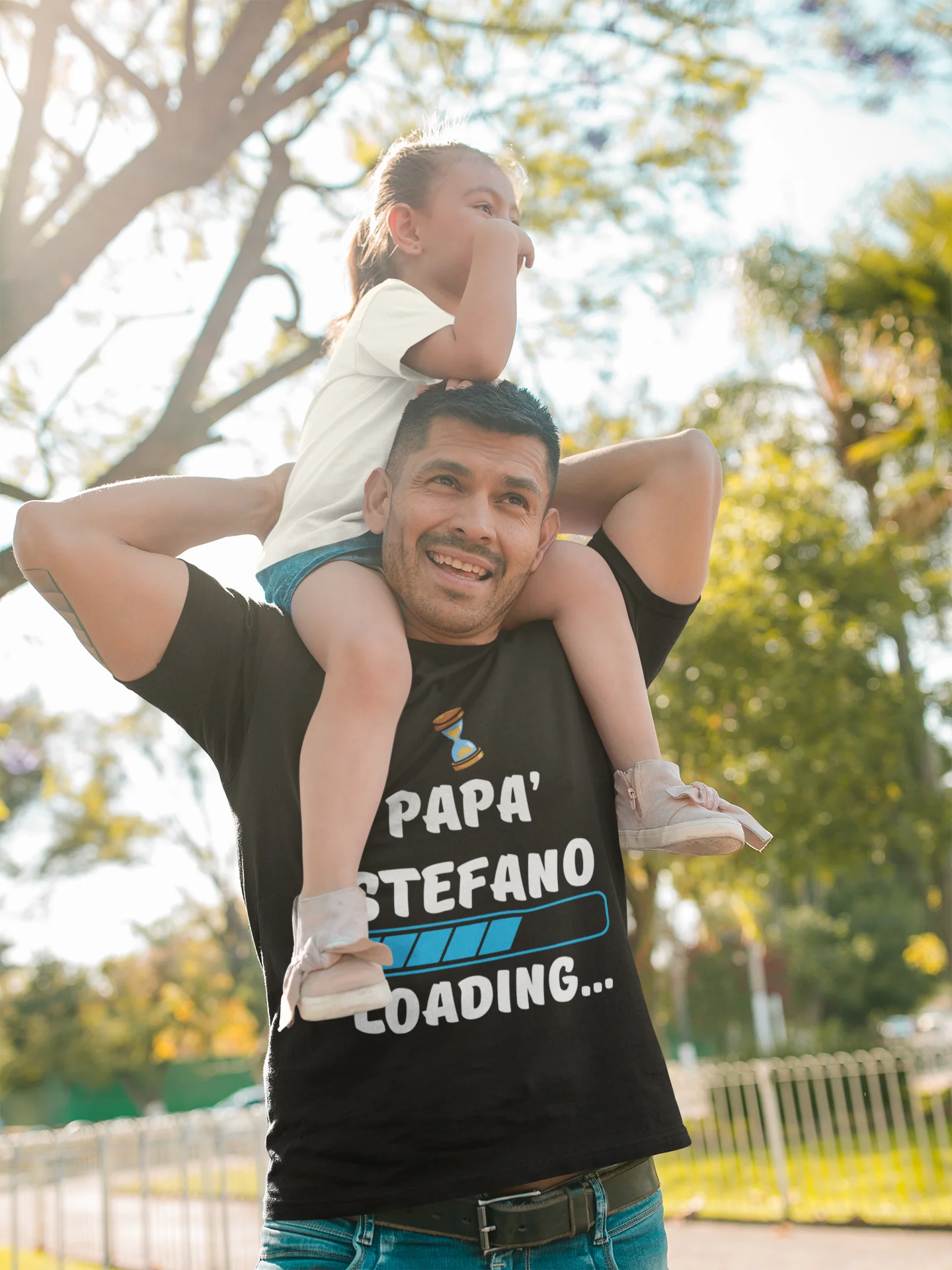 Maglietta Papà Personalizzabile con nome Festa del Papà Loading personalizzata t-shirt divertente Idea regalo papà - immagine 2