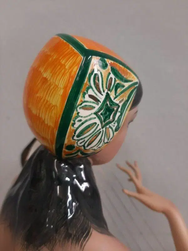 CERAMICA LA DONATELLA “RAMAYAMA” FIGURA DI DONNA INDIANA CON ARPA STILE LENCI - immagine 9