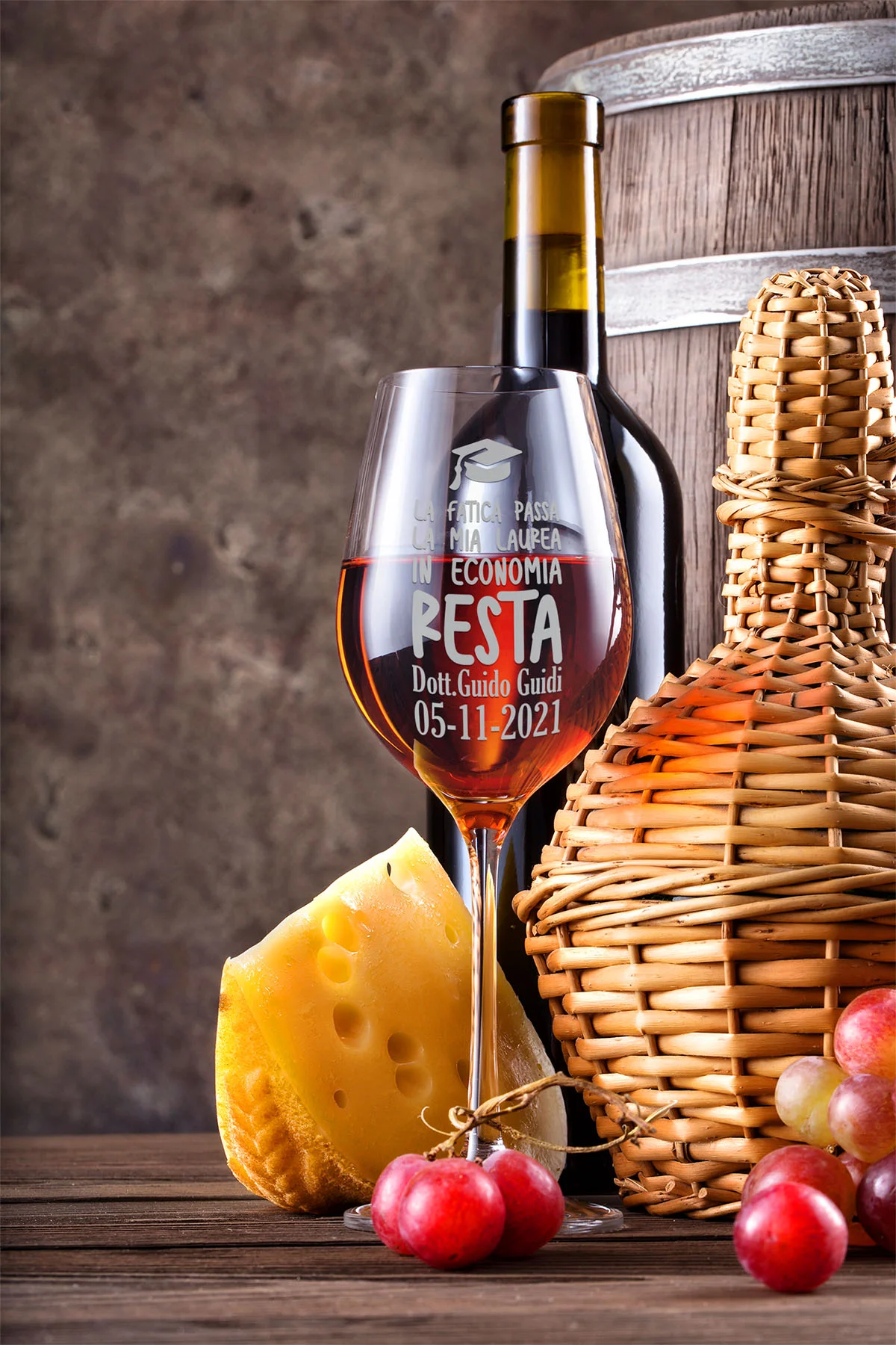 Calice da vino Laurea Regalo Laurea PERSONALIZZA Nome, data e facoltà La fatica passa, la mia laurea resta - immagine 3