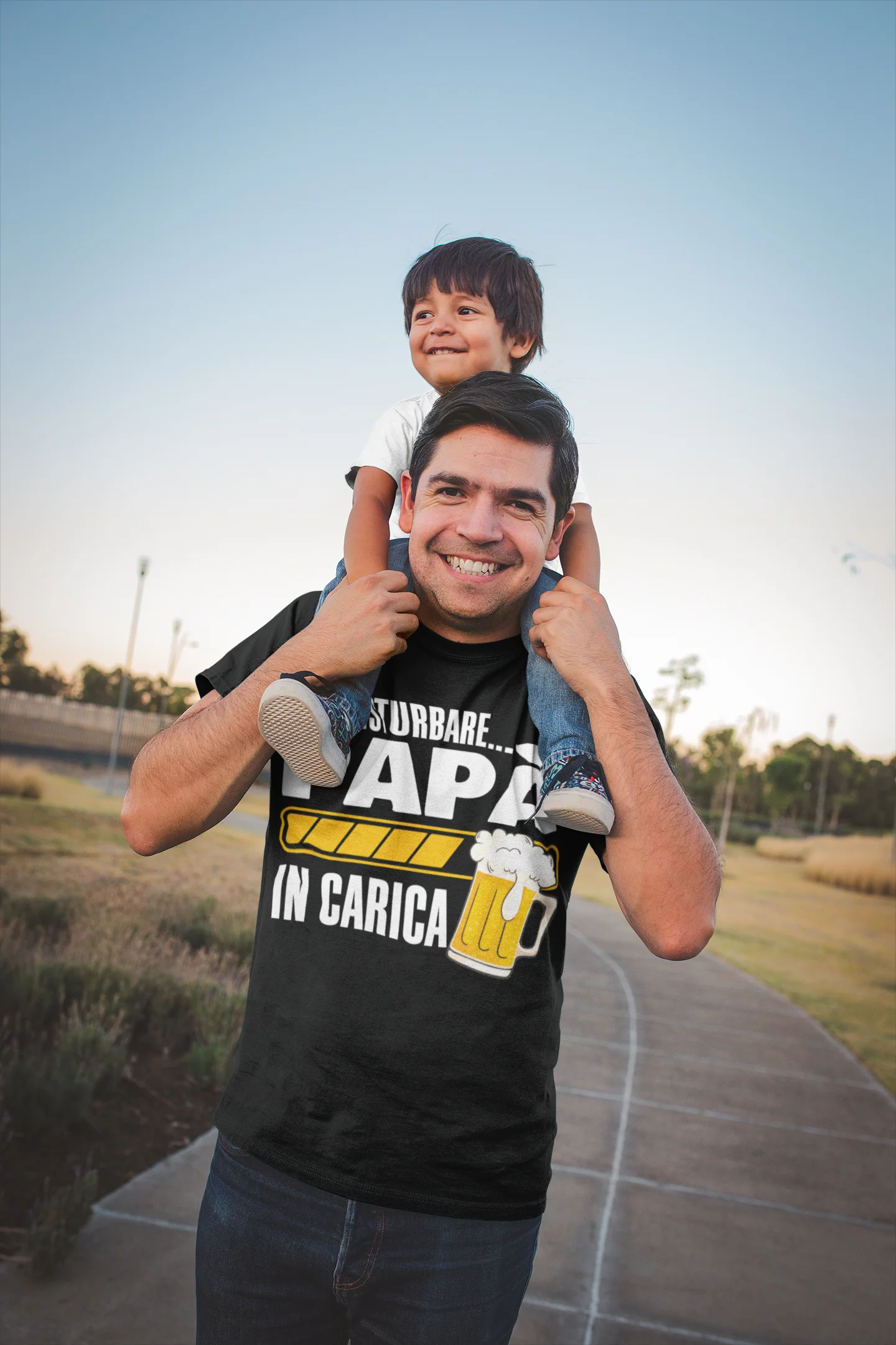 Maglietta Papà T-Shirt Festa del Papà Non disturbare Papà in carica Birra regalo papà - immagine 4