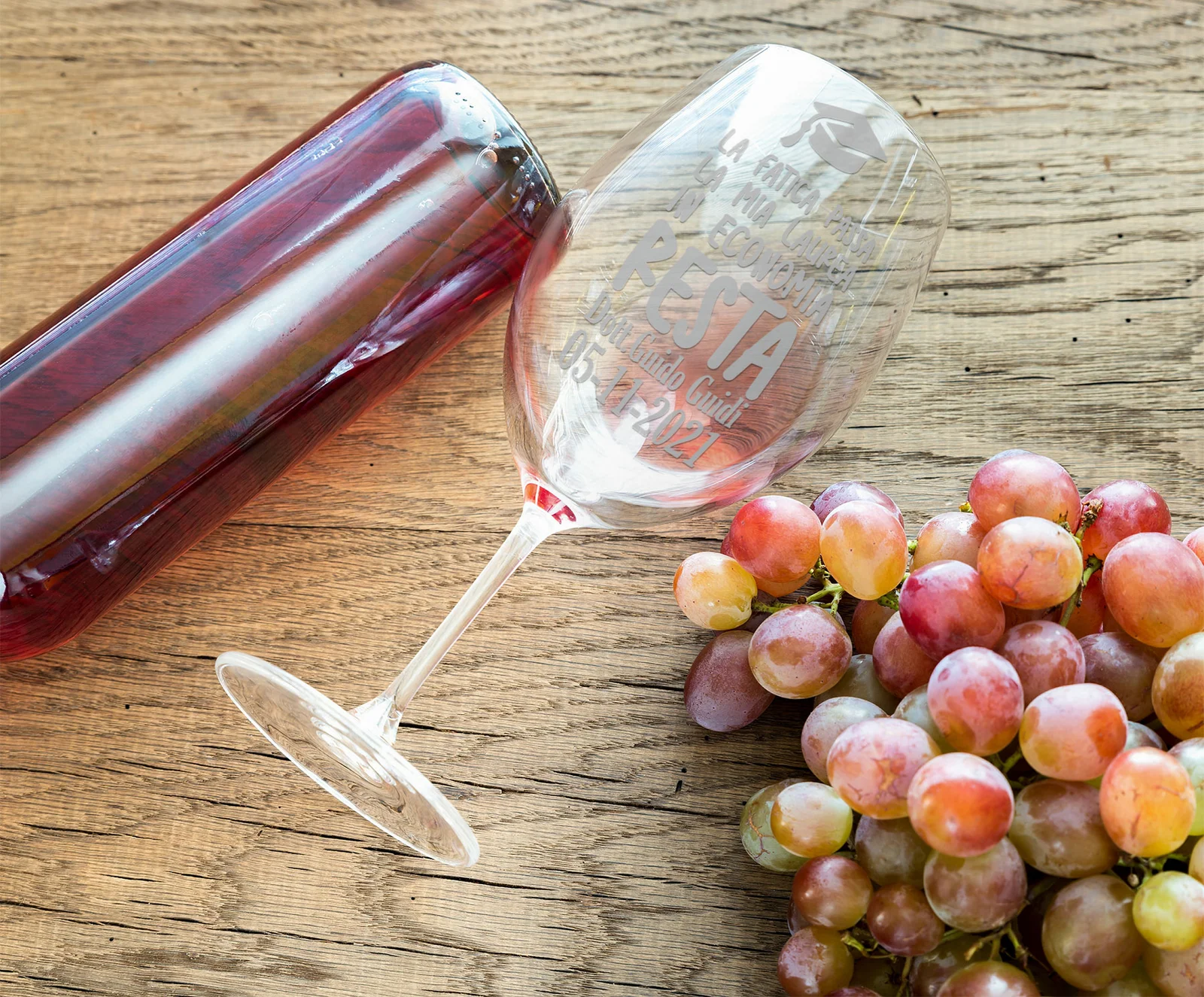 Calice da vino Laurea Regalo Laurea PERSONALIZZA Nome, data e facoltà La fatica passa, la mia laurea resta - immagine 4