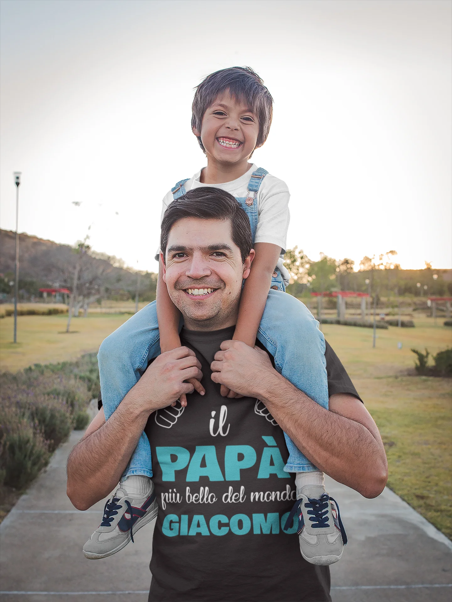 Maglietta Papà Personalizzabile T-Shirt Festa del Papà Il Papà più bello del mondo personalizzata con nome regalo papà - immagine 5