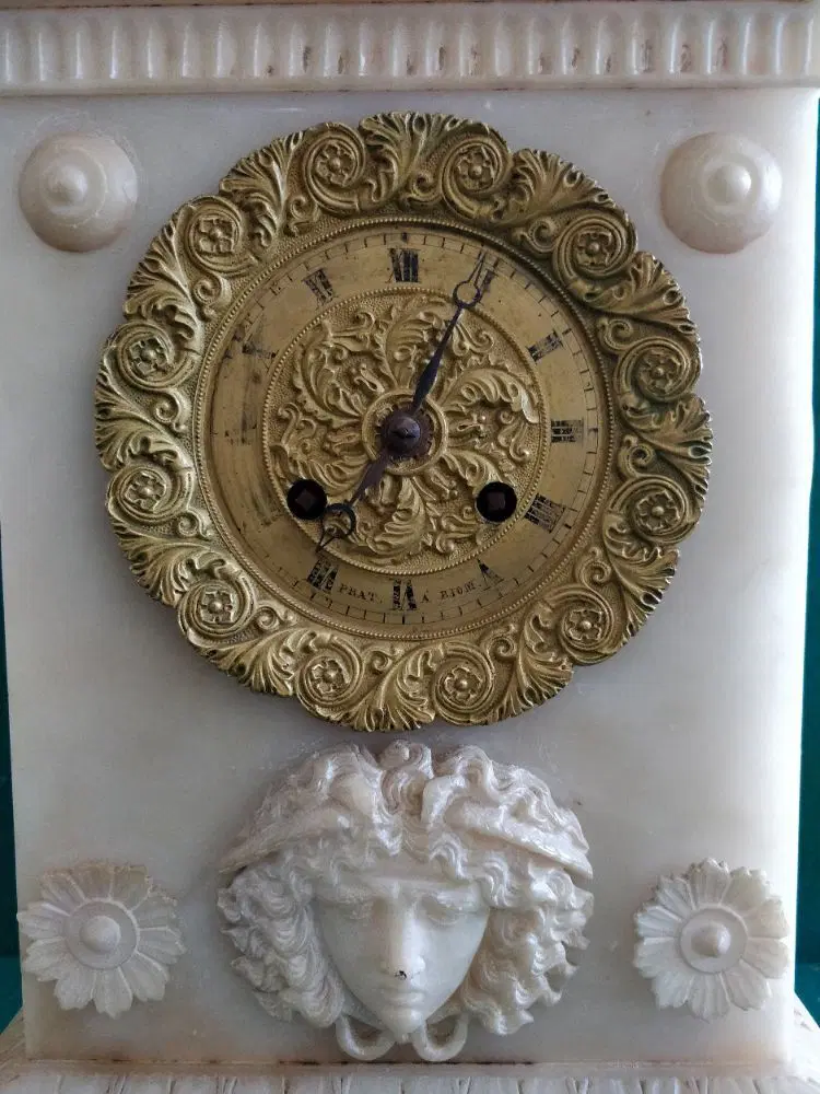Orologio in alabastro - immagine 3