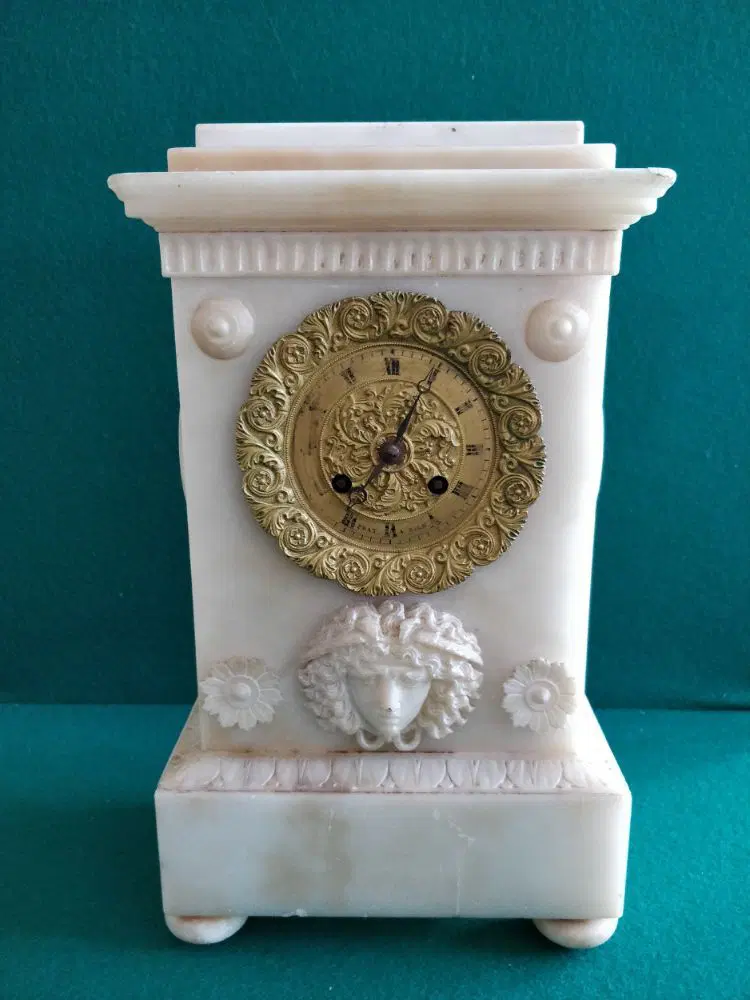 Orologio in alabastro - immagine 2