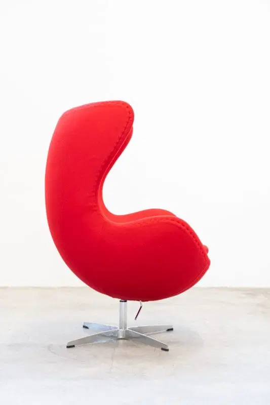 Poltrona con pouf EGG CHAIR 1980/1990 - immagine 4