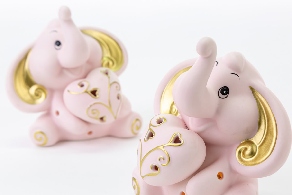 Bomboniera elefante in resina rosa - immagine 2