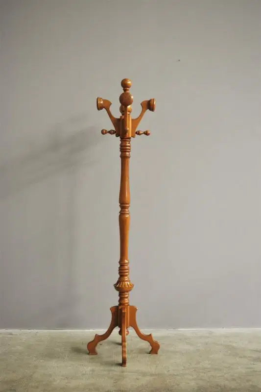 Porta abiti a colonna in legno di faggio tornito, anni ’70