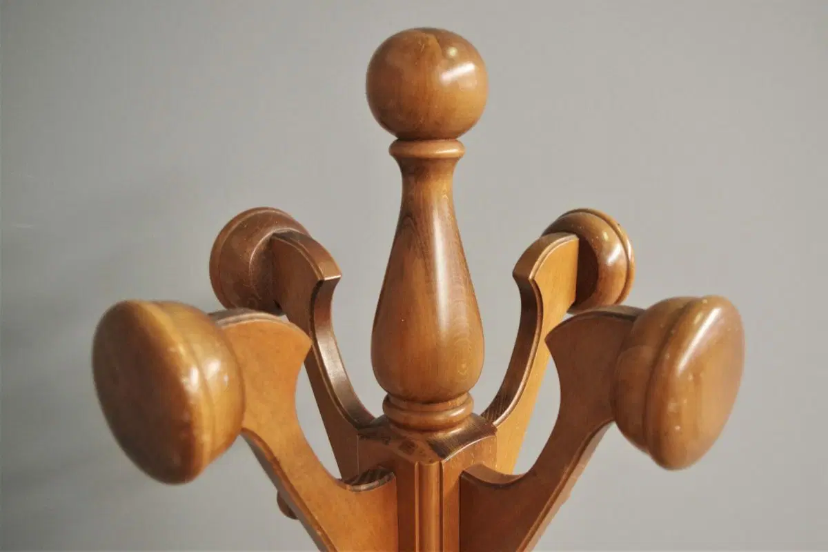 Porta abiti a colonna in legno di faggio tornito, anni ’70 - immagine 3