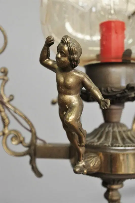 Lampadario a sospensione in bronzo con angeli, anni ’60 - immagine 4