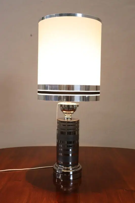 Lampada da tavolo design italiano anni ’70 - immagine 2