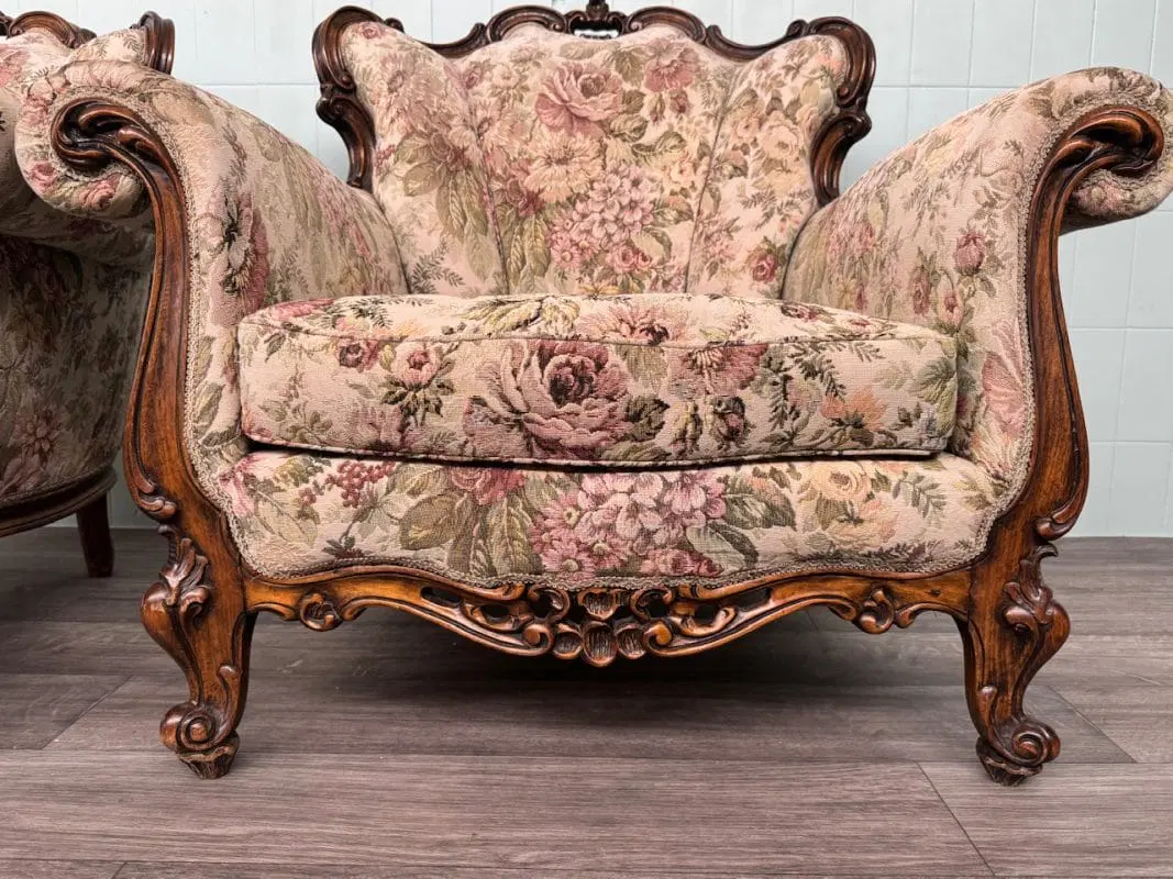 Coppia Di Poltrone Italiane In Noce Anni 50 In stile Barocco - immagine 6