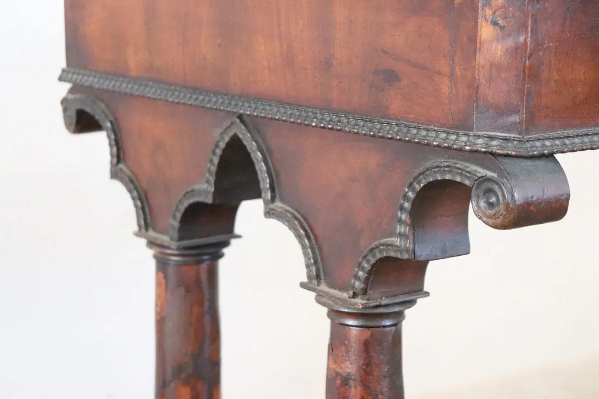 Scrivania antica scrittoio antico in noce, metà sec. XIX - immagine 9