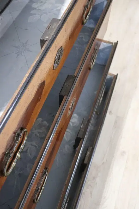 Comò antico canterano in noce sec XVII - immagine 8