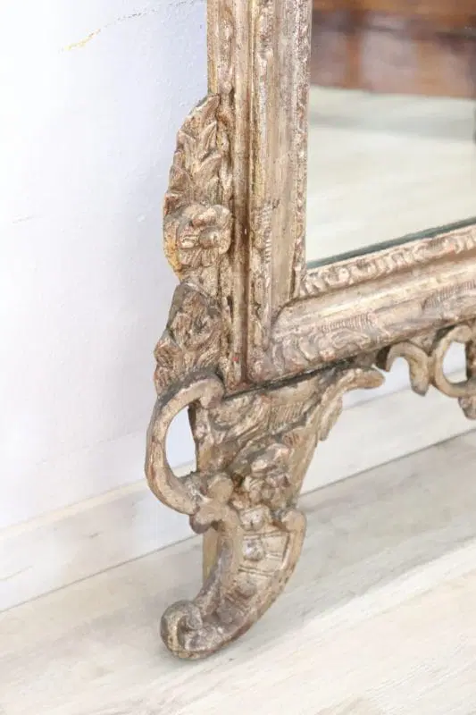 Importante specchiera antica epoca Luigi XVI in legno intagliato e dorato a mecca, XVIII secolo - immagine 8