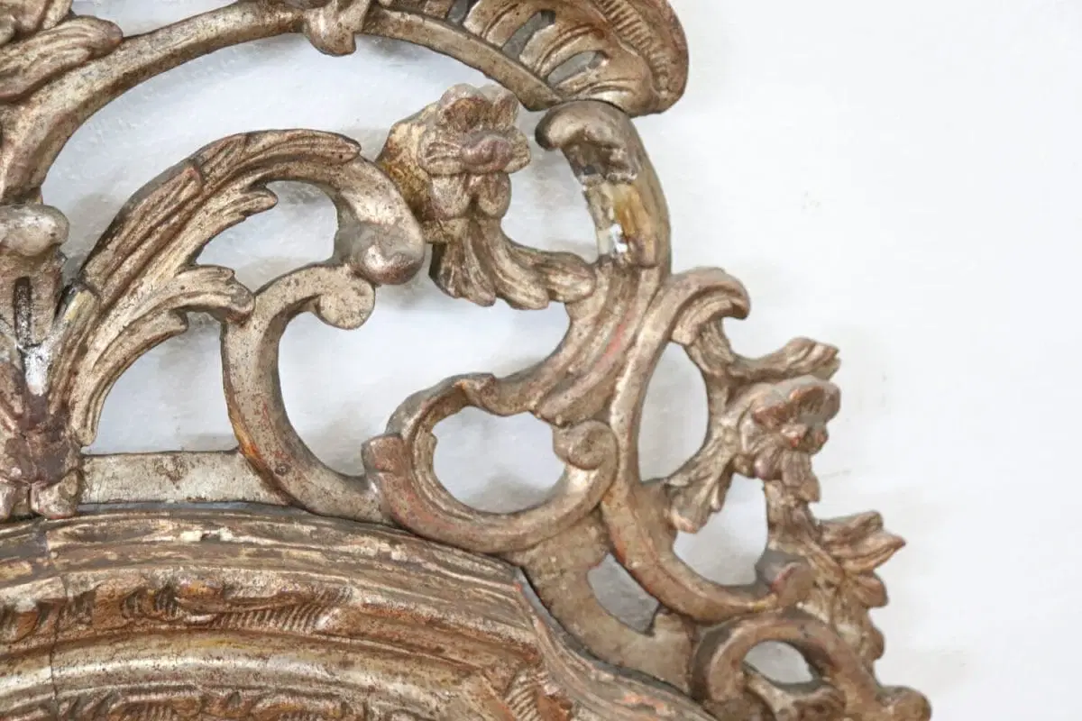 Importante specchiera antica epoca Luigi XVI in legno intagliato e dorato a mecca, XVIII secolo - immagine 9