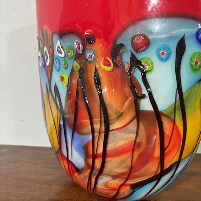 Vaso strepitoso vetro Murano lavorazione incamiciata e a Murrine Millefiori . Anni 70 Grandi dimensioni . H 35 L 33 - immagine 4
