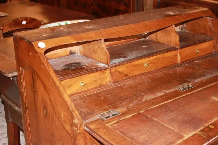 Ribalta francese di fine 1700 stile Provenzale in legno di noce - immagine 6