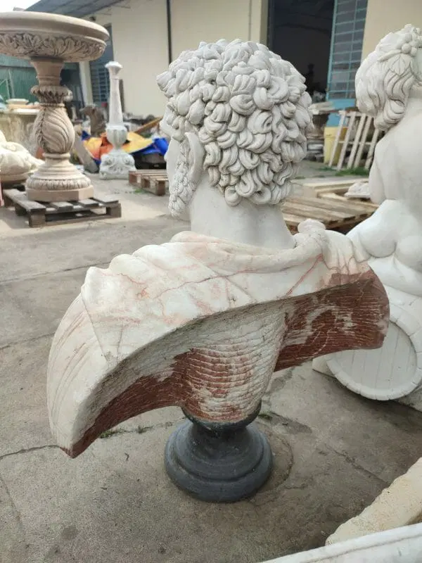 Imperatore Romano policromo in marmo di Carrara - immagine 2