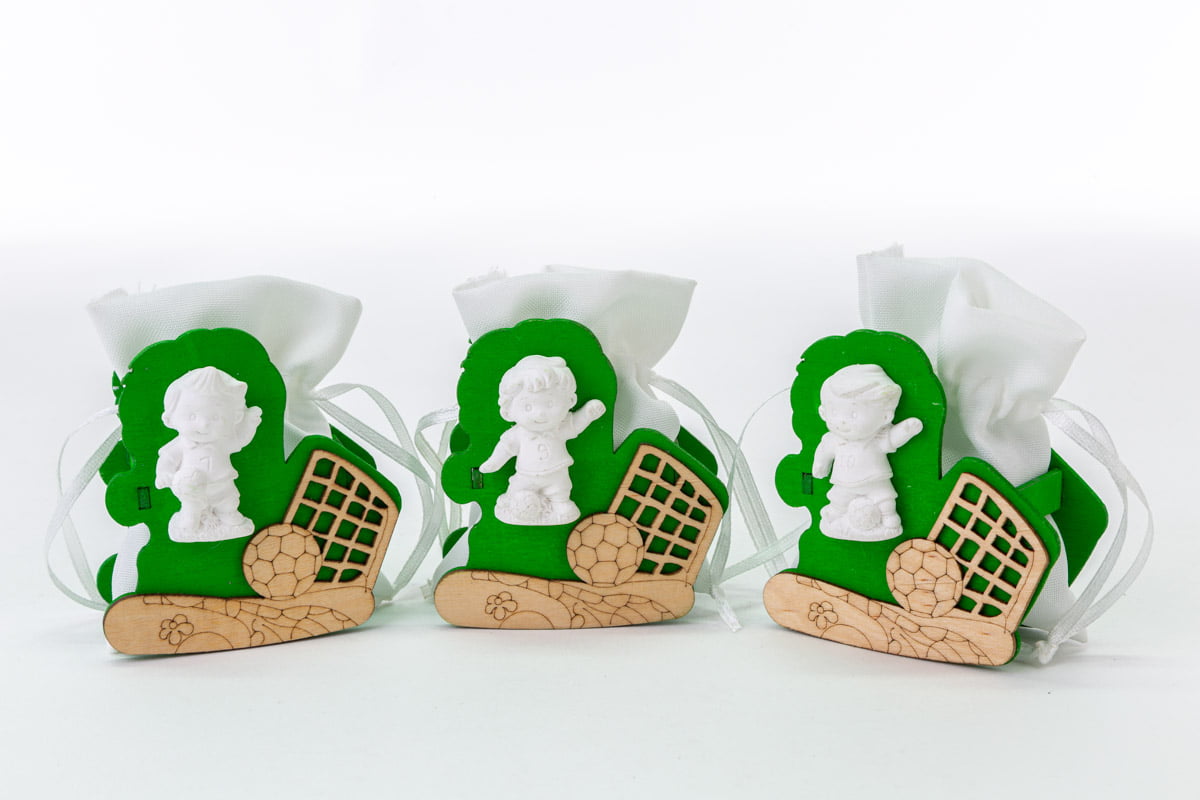 Bomboniera portaconfetti in legno calciatore