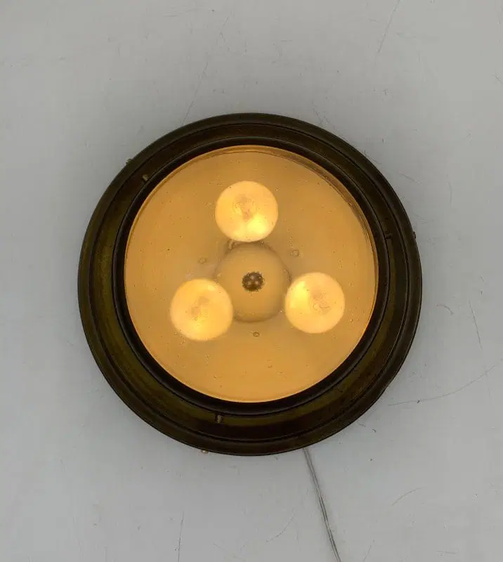 Plafoniera o applique da nave in ottone e vetro anni 1940 - immagine 4