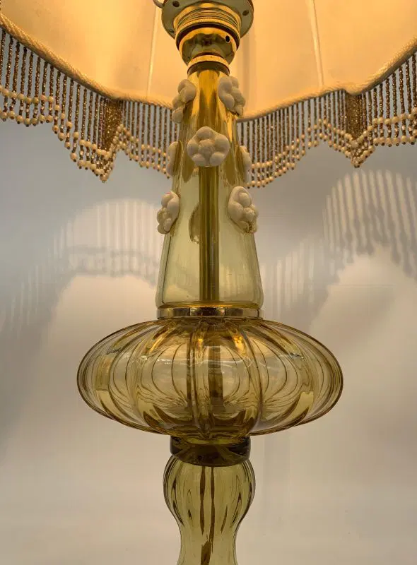Lampada da tavolo singola vintage made in italy attribuita a A.V.E.M. Murano - immagine 4