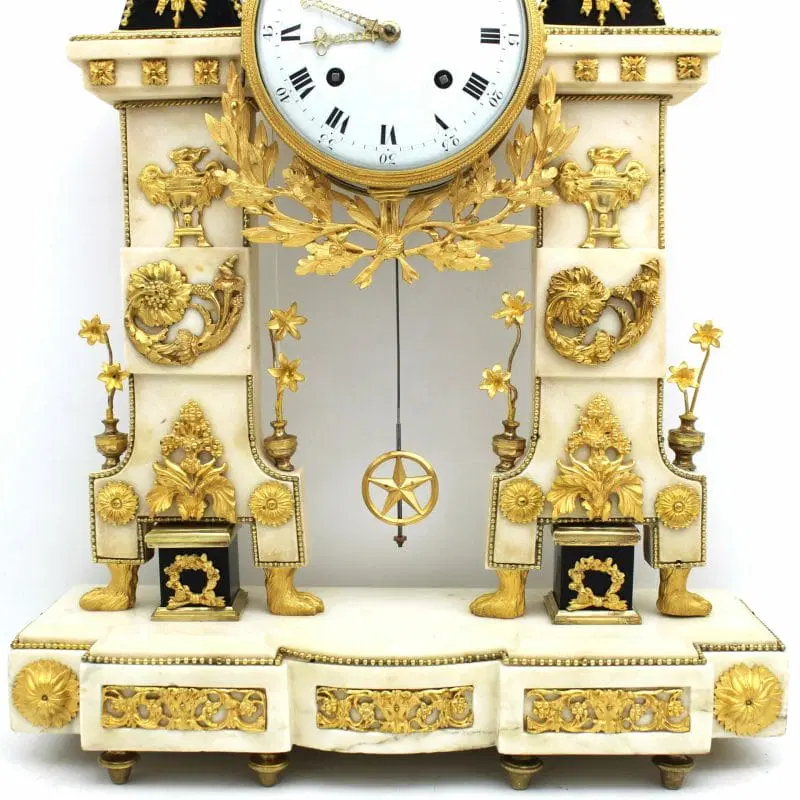 Antico Orologio a Pendolo Luigi XVI in bronzo dorato e marmo (H.62) 18°secolo Rivoluzione - immagine 4