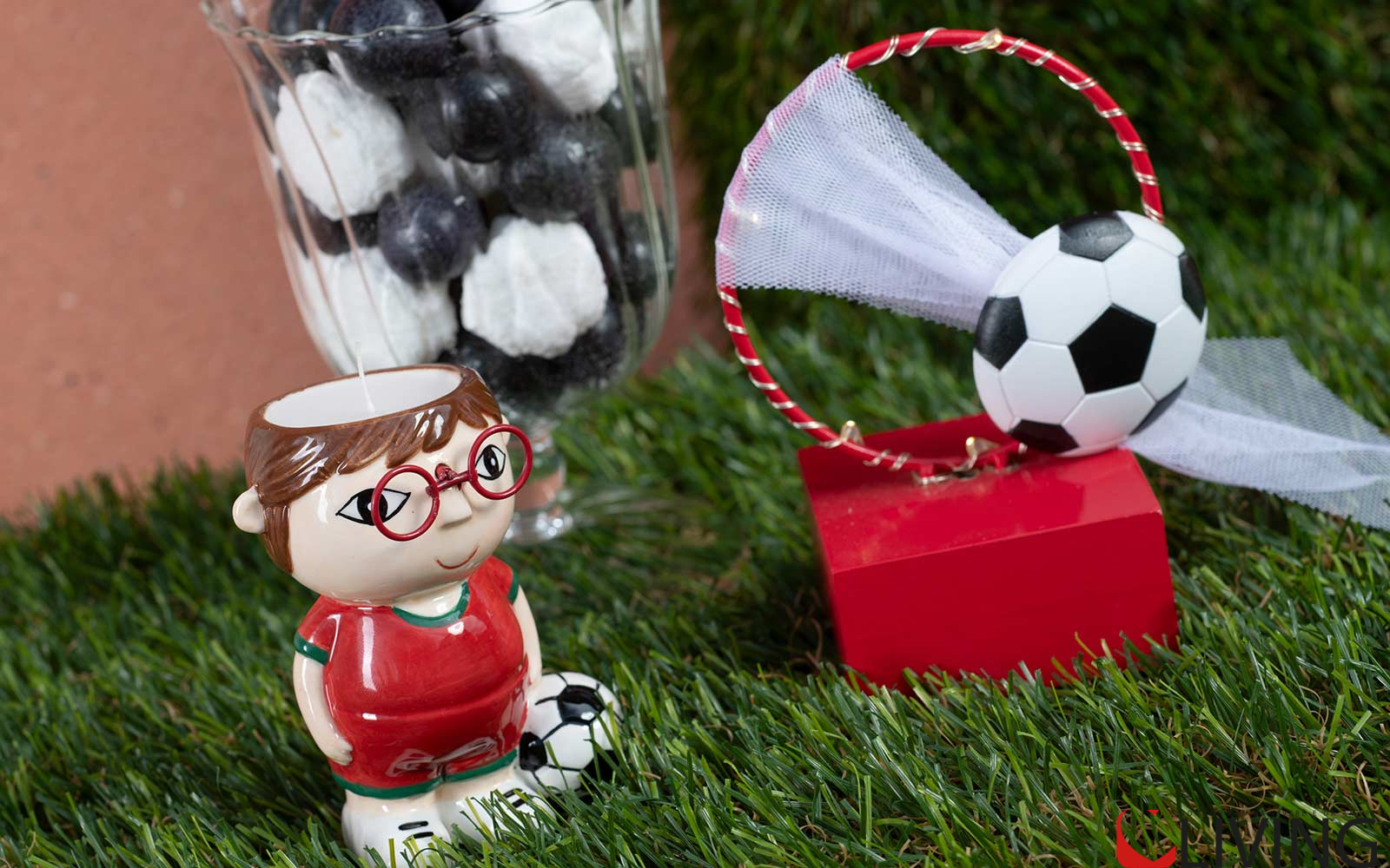 Bomboniera cachepot porcellana calciatore - immagine 3