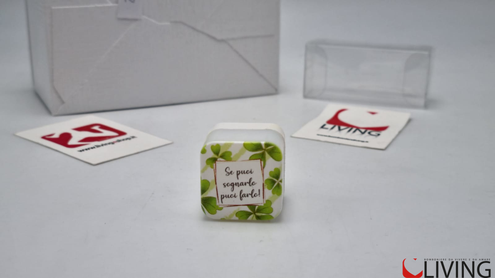 Bomboniera chiavetta USB Se puoi sognarlo puoi farlo con luce led