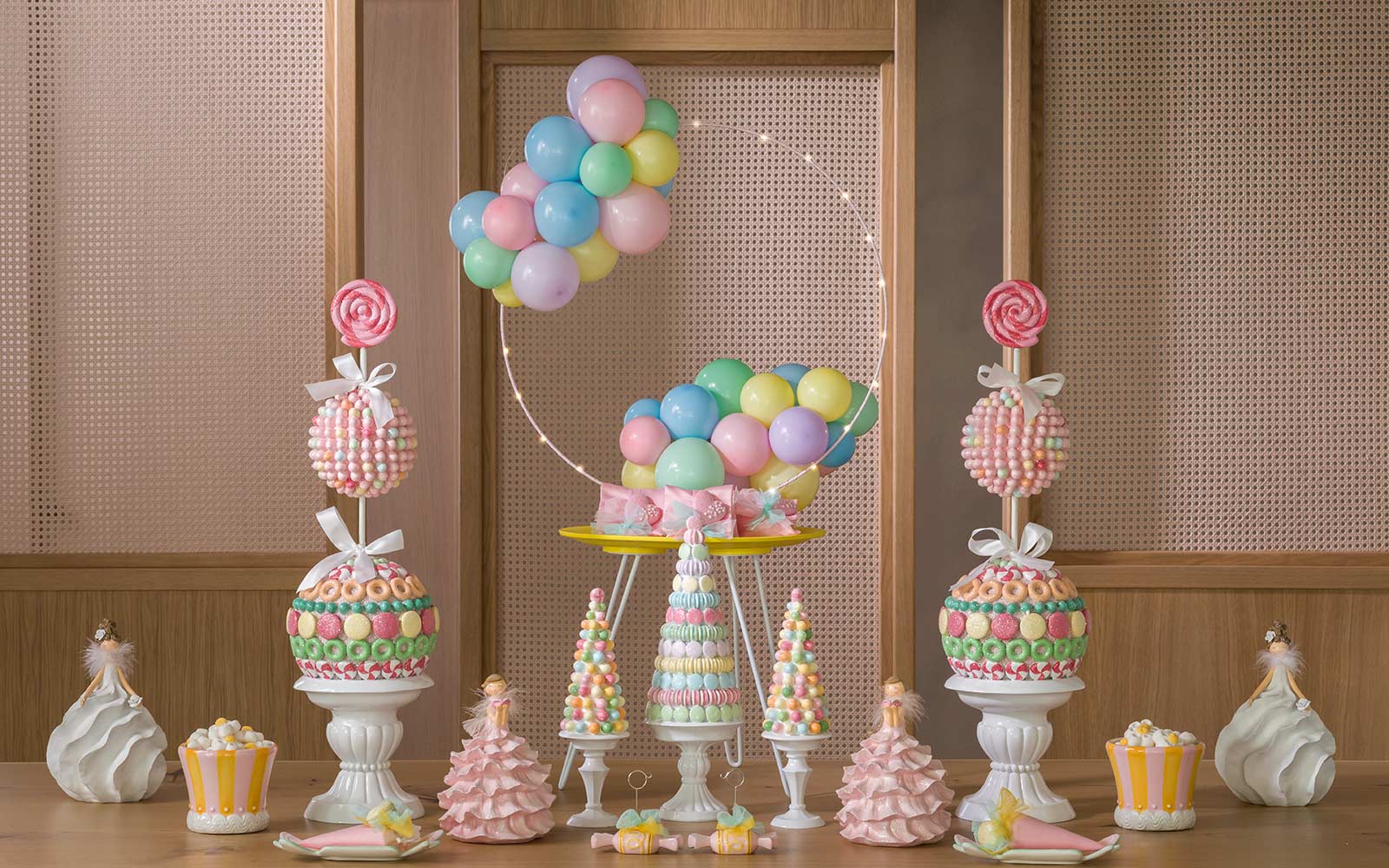 Bomboniera dama con vestito rosa - immagine 2