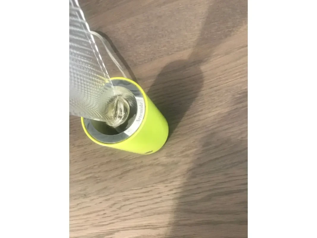 Lampada da tavolo Cosmic leaf mini giallo – Artemide - immagine 4