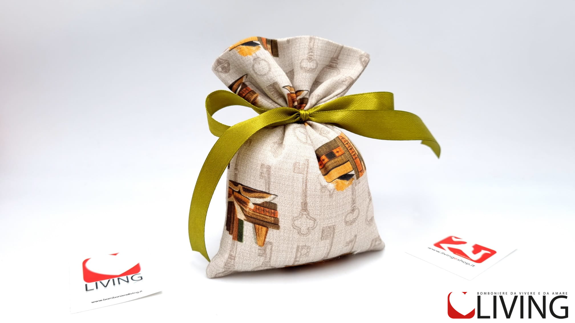 Sacchetto retto libri e chiavi